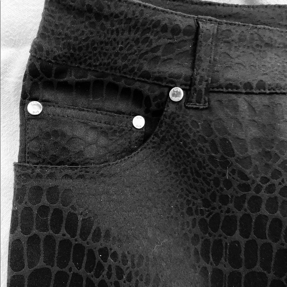 Eric Black Lizard Print 5 Pocket Jeans - Picture 2 of 4